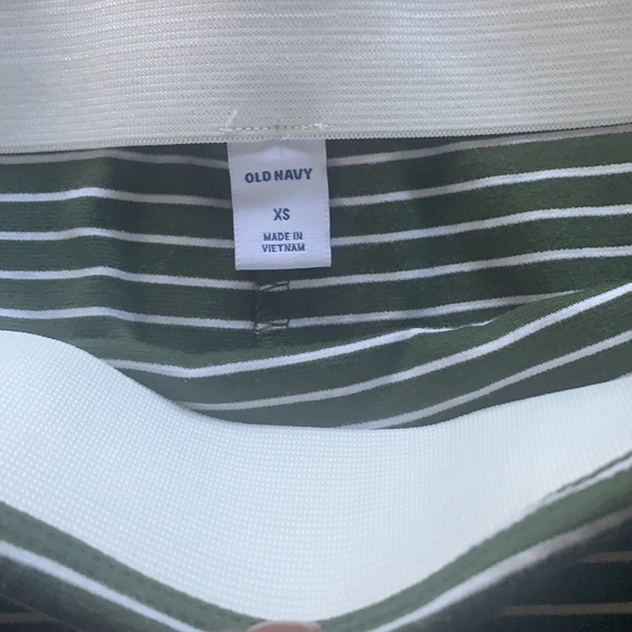 Old Navy green and white striped knee length skirt Xs-S (fits like a small) - Picture 2 of 3